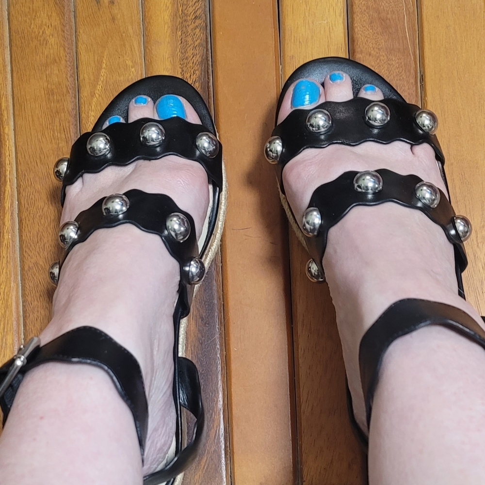Marc Fisher Black Studded Platform Sandals Sz 8